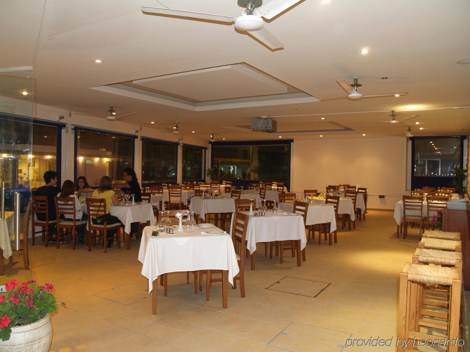 Daphne (adults Only) Hotel apartamentowy Pafos
