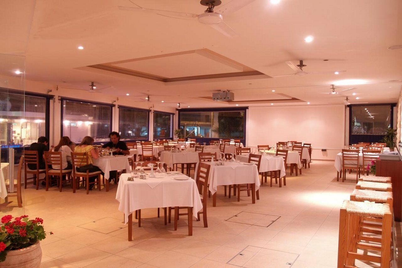 Hotel apartamentowy Daphne (adults Only) Pafos